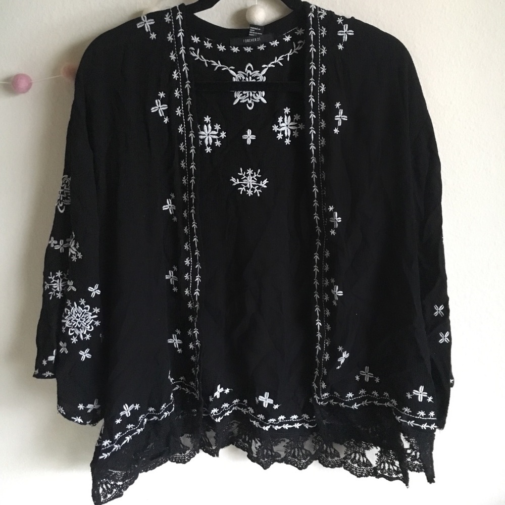 Lace Trimmed Kimono